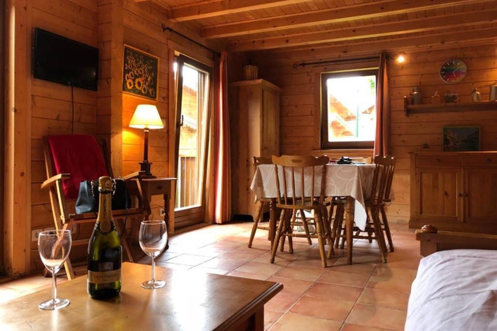Villa Chalet Alliance Entre Calme Et Plaisir Morillon Exterior foto